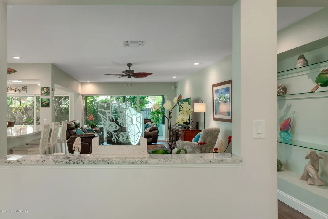 Photo of 484 Oak Ridge Drive
