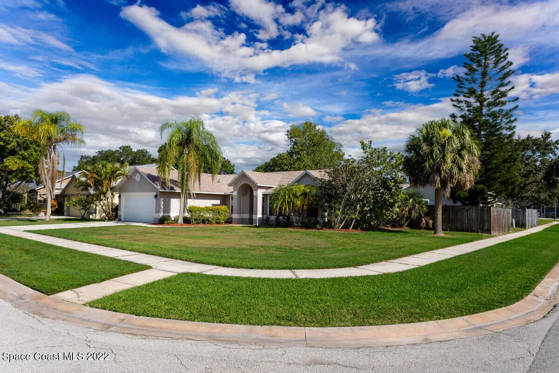 Photo of 2575 Bent Pine Street