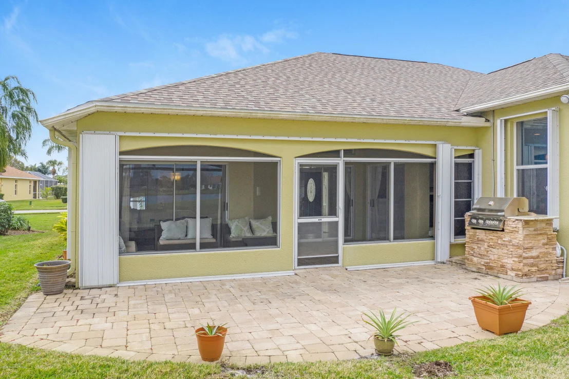 Photo of 2543 Canterbury Circle