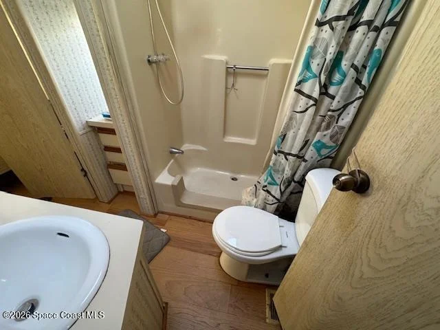 Photo of 320 Akron Way