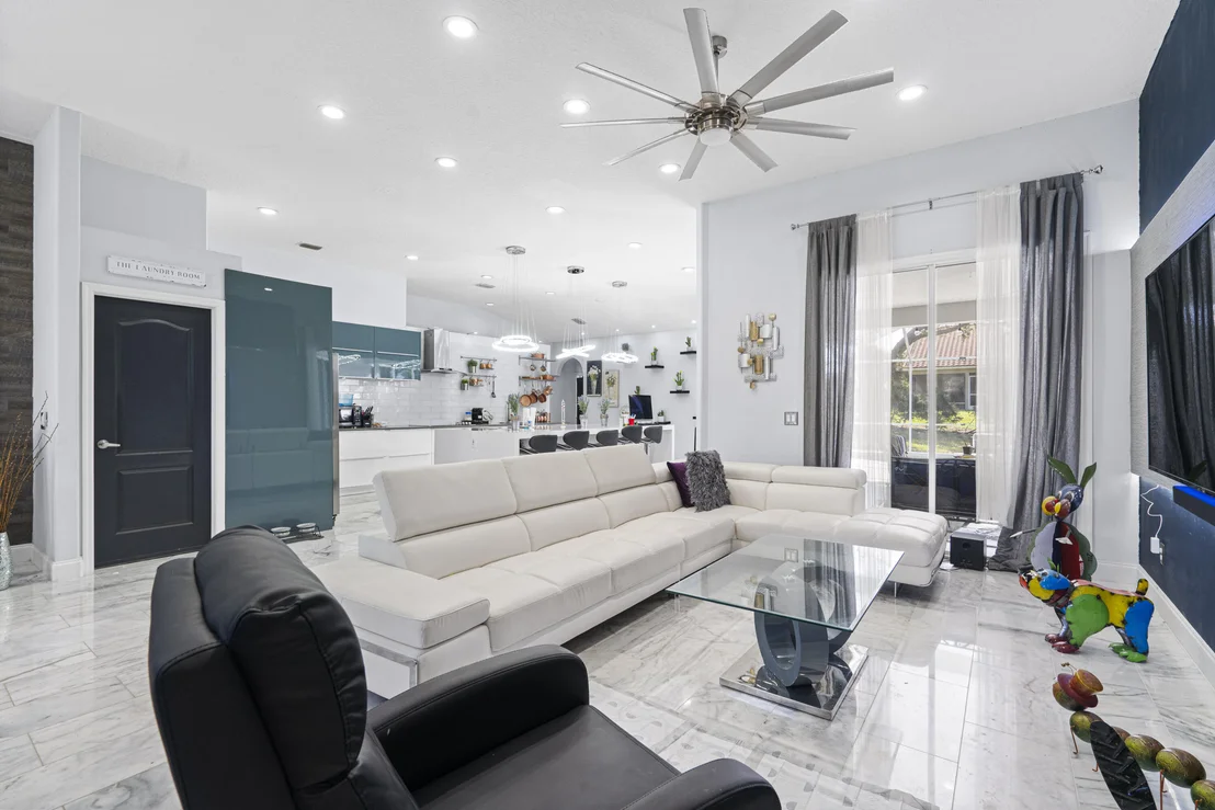 Photo of 712 Autumn Glen Drive