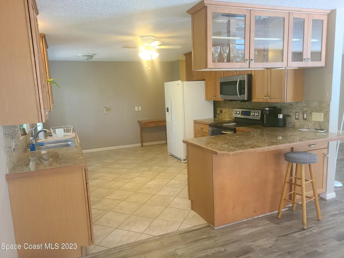 Photo of 527 Avenue B