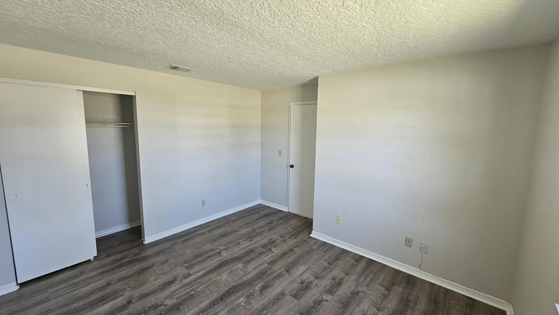 Photo of 628 Walnut Drive