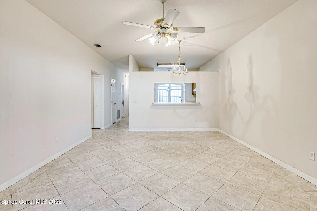 Photo of 950 S Fork Circle