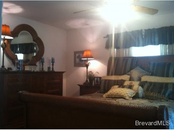 Photo of 2480 S Lewis