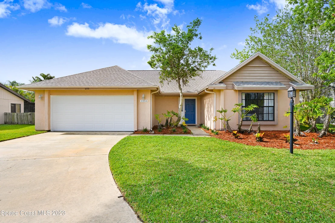 Photo of 1255 Walnut Court