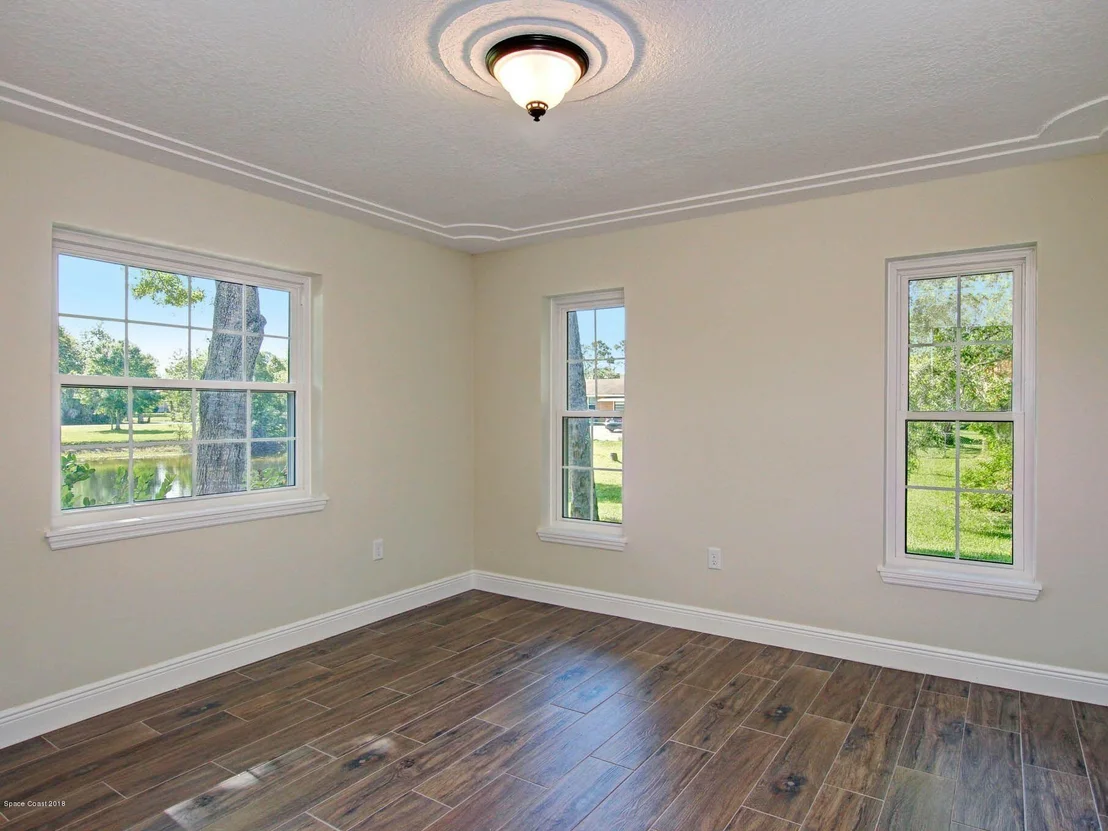 Photo of 4380 Country Road