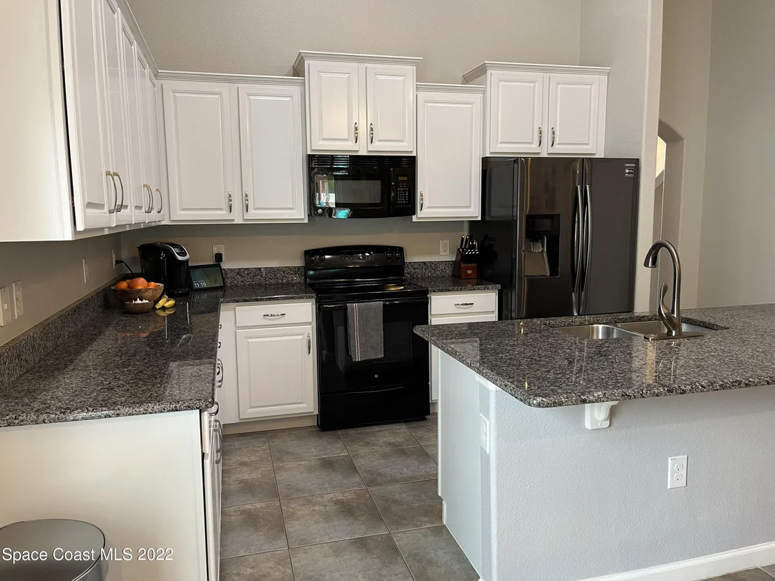 Photo of 800 Fiddleleaf Circle