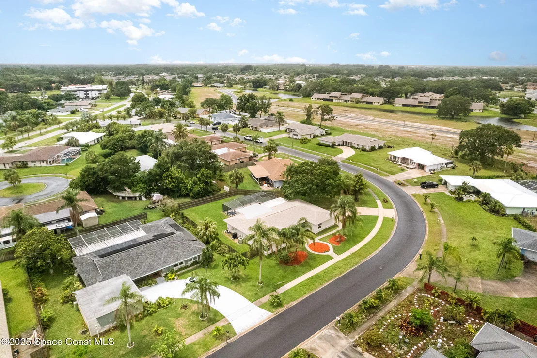 Photo of 957 Waialae Circle NE