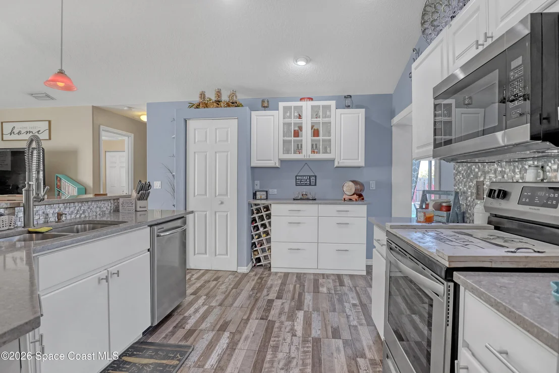 Photo of 1432 Old Millpond Road