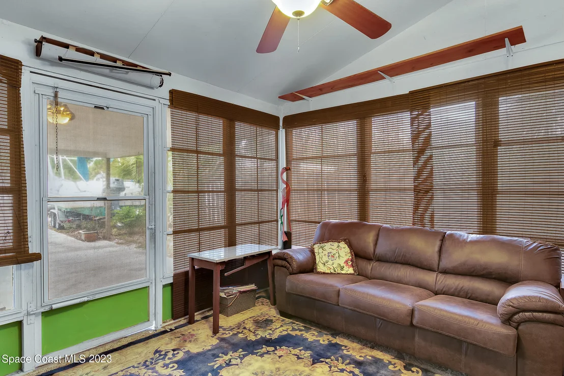 Photo of 9530 Riverview Drive