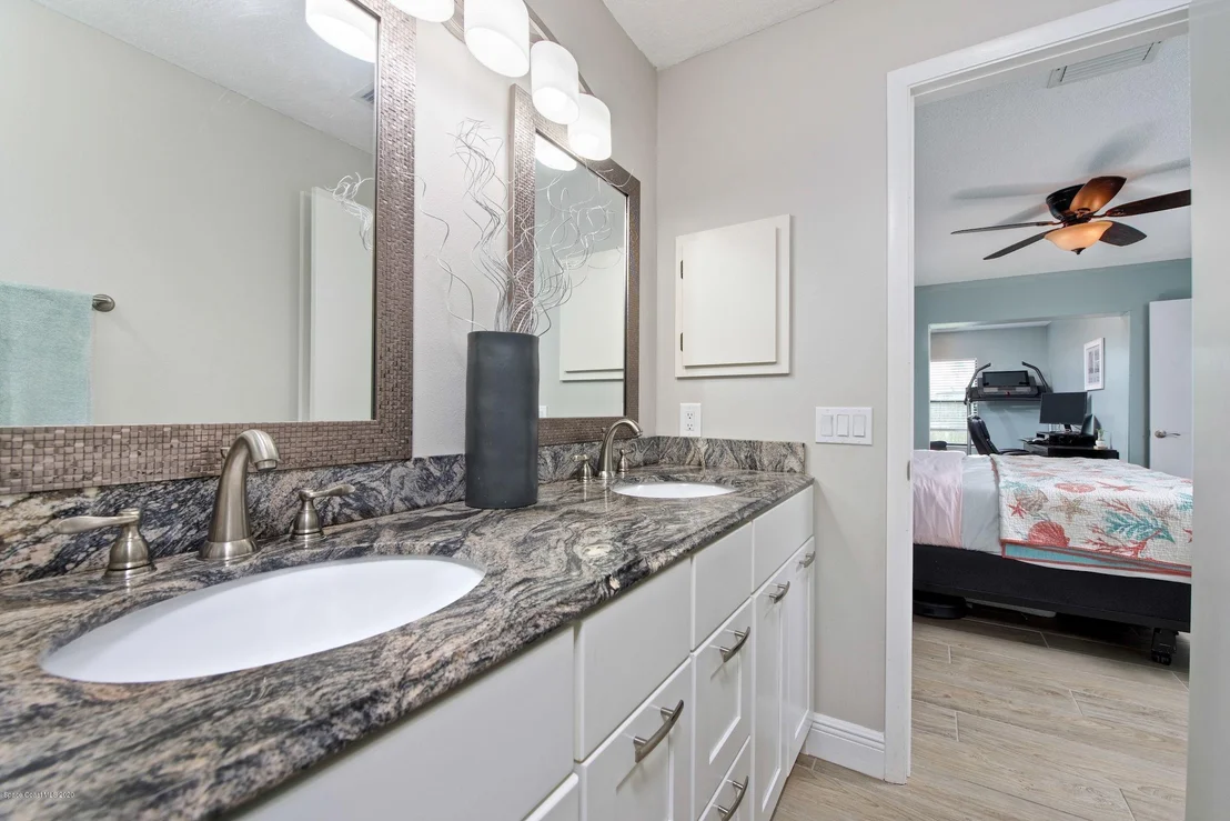 Photo of 229 Chalet Avenue