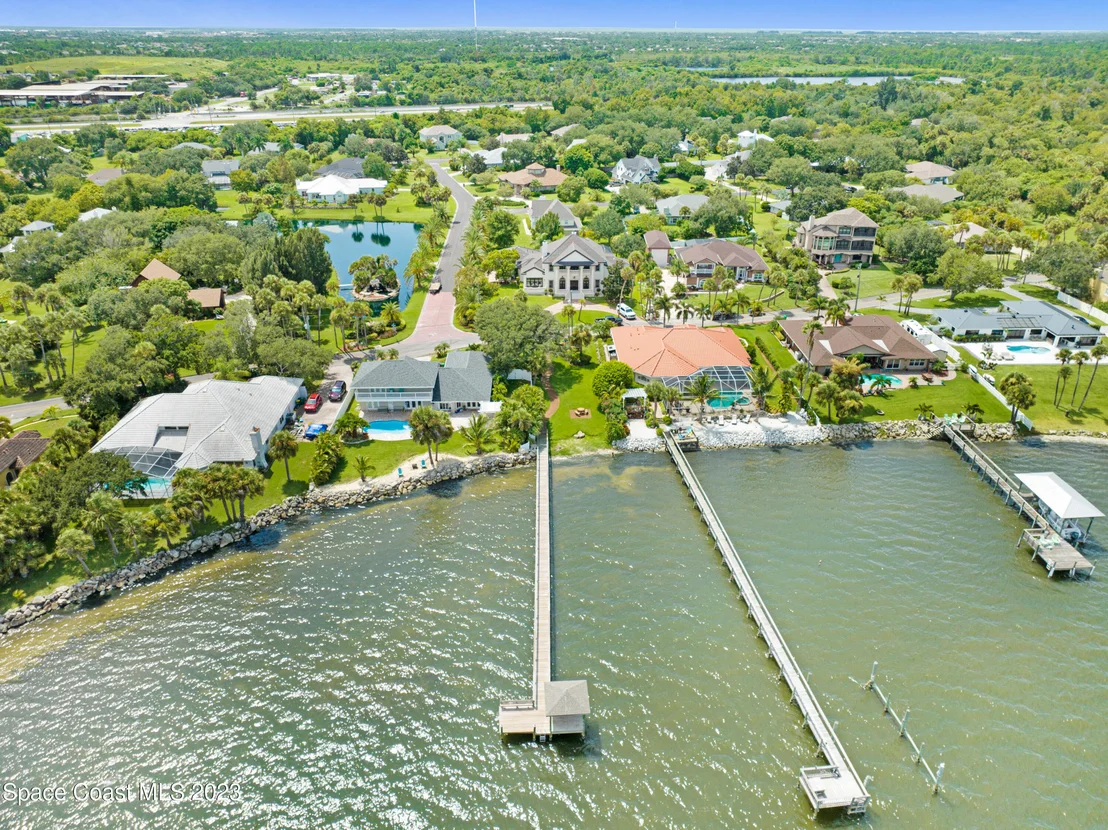 Photo of 2180 Royal Oaks Drive