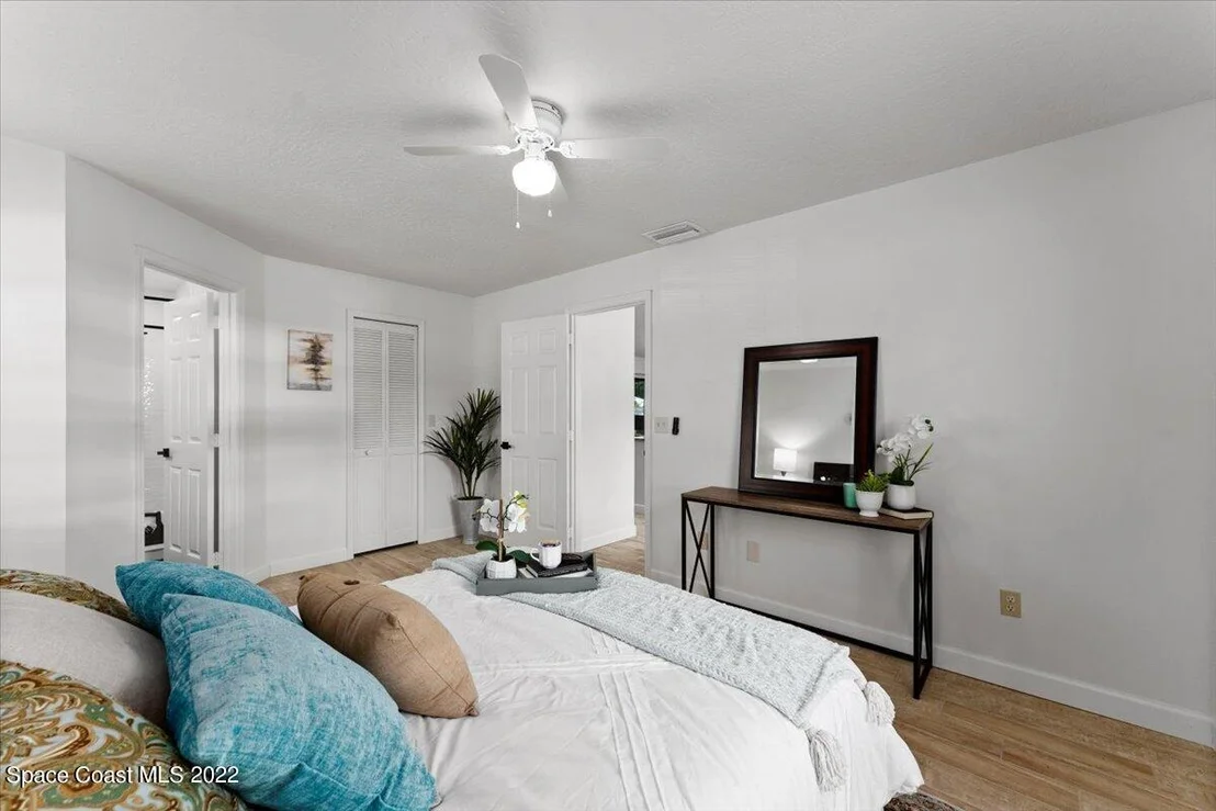 Photo of 6085 Balboa Street