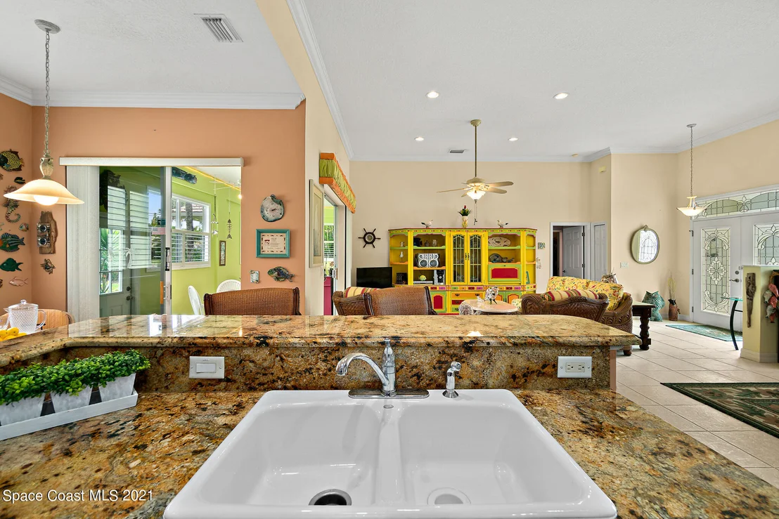 Photo of 5467 Solway Drive