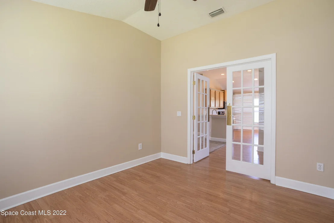 Photo of 2400 Bridgeport Circle