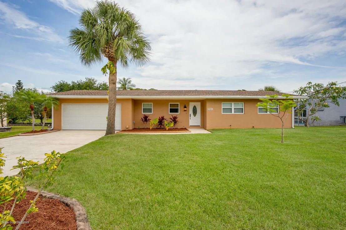Photo of 1221 Rivermont Drive