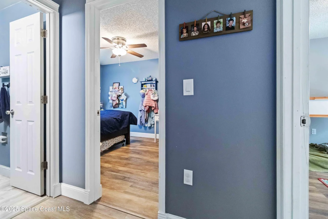Photo of 6581 Bancroft Avenue