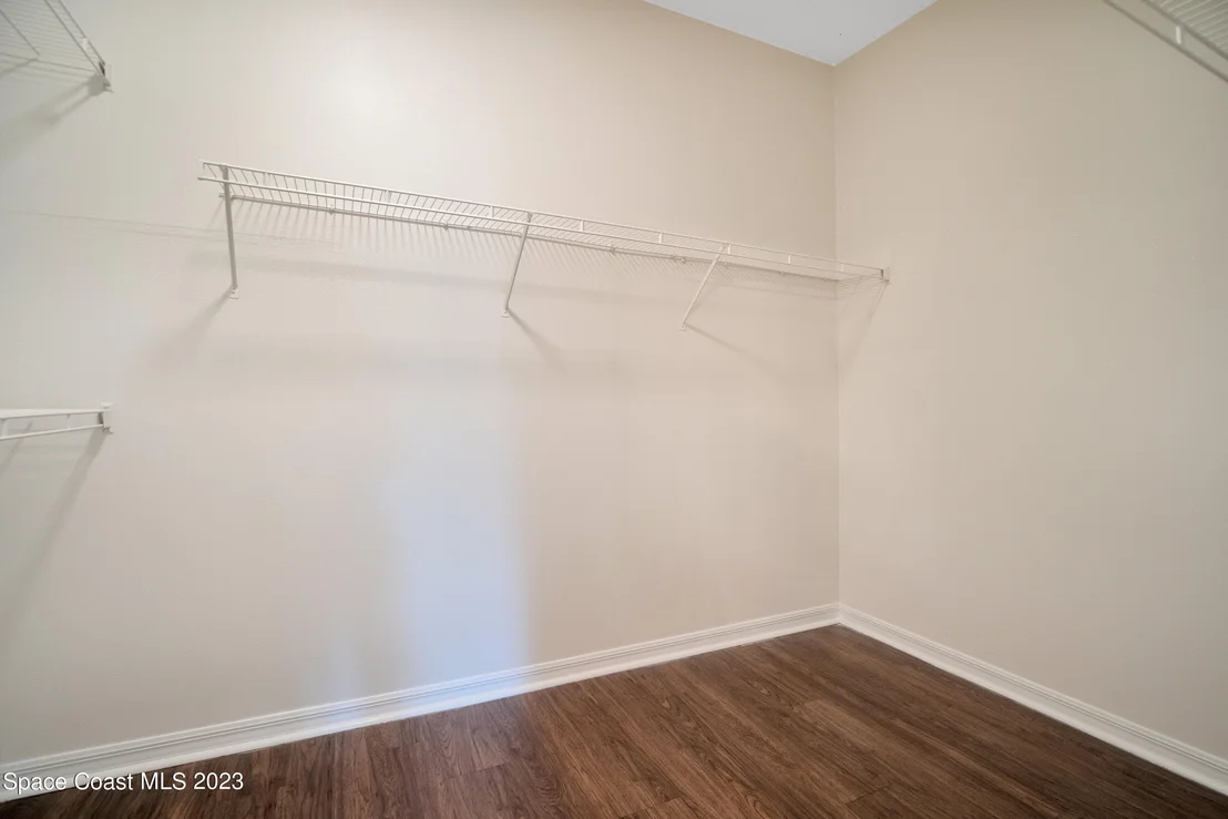 Photo of 6697 Cecil Road