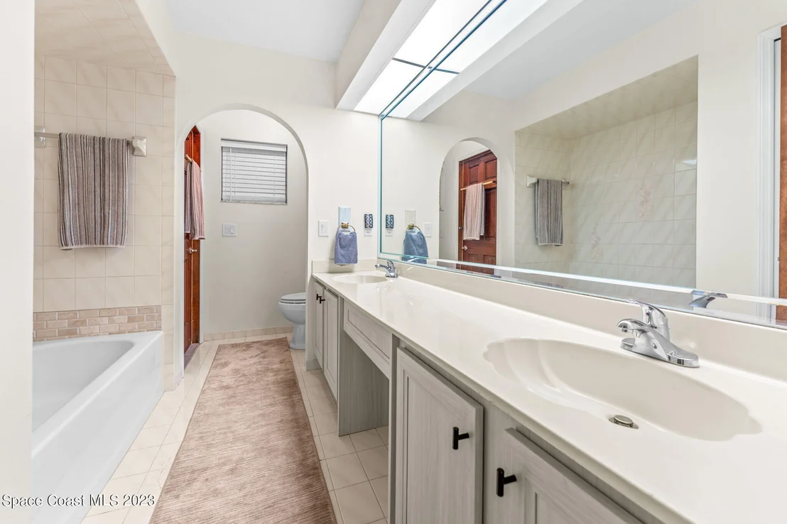 Photo of 2499 Hideaway Lane