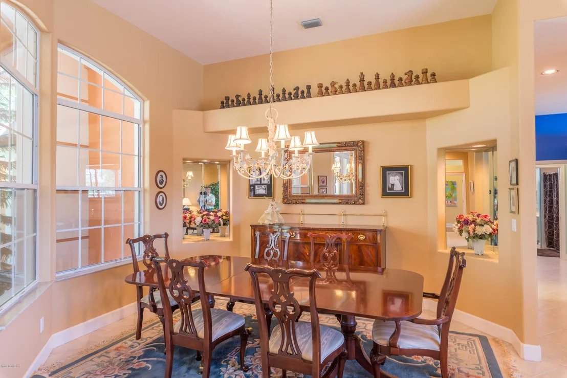 Photo of 385 Normandy Drive