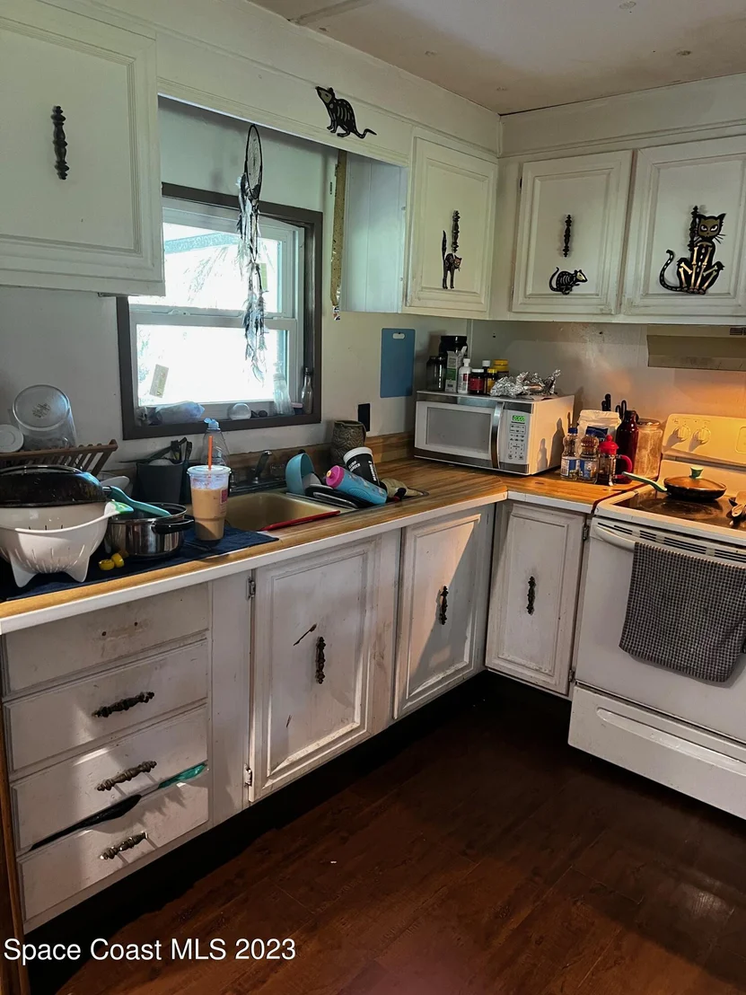 Photo of 3336 Brevard Road