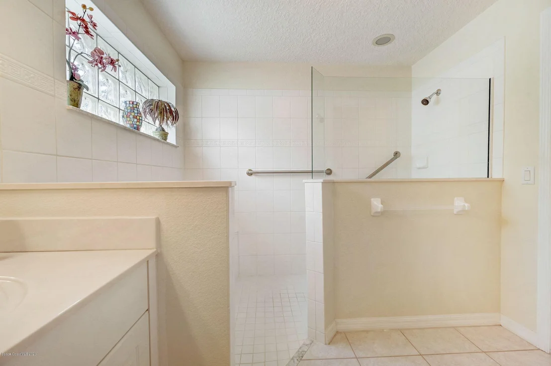Photo of 850 Indian Oaks Drive