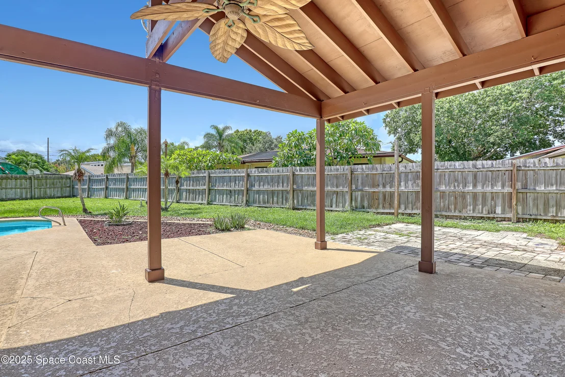 Photo of 210 Applewood Circle