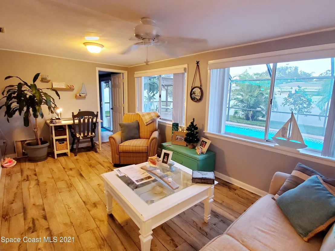 Photo of 2324 Chaucer Street
