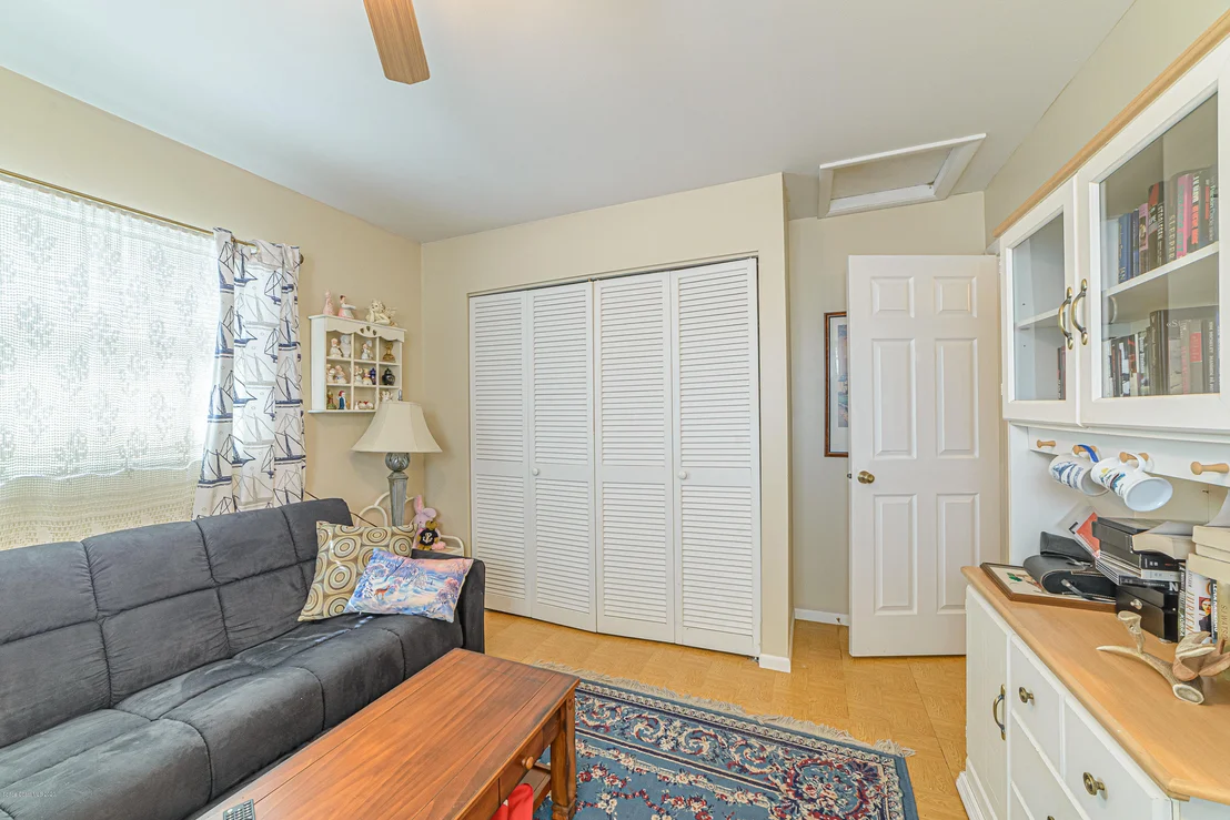 Photo of 1023 Eyerly Lane NE