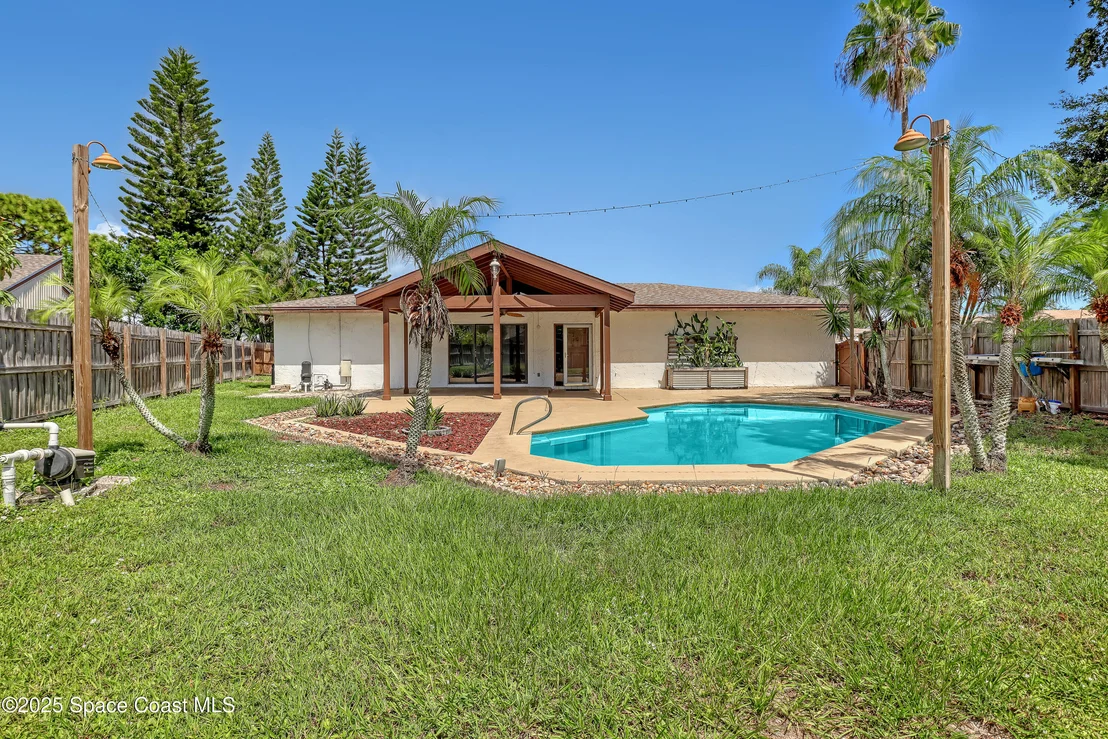 Photo of 210 Applewood Circle