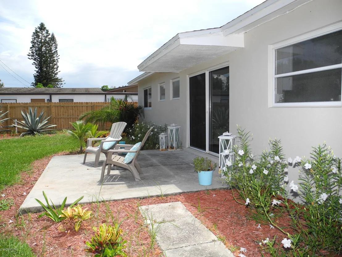 Photo of 220 Melaleuca Drive