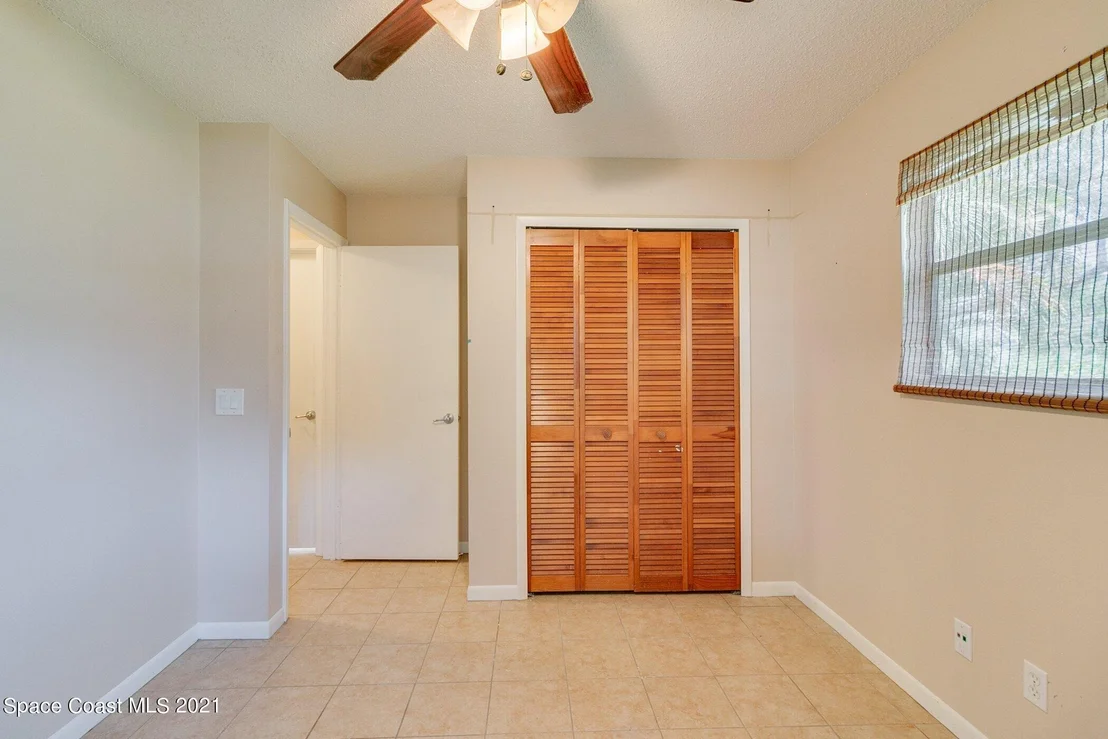 Photo of 1038 Evernia Street