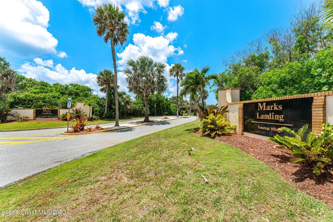 Photo of 6231 Windward Lane