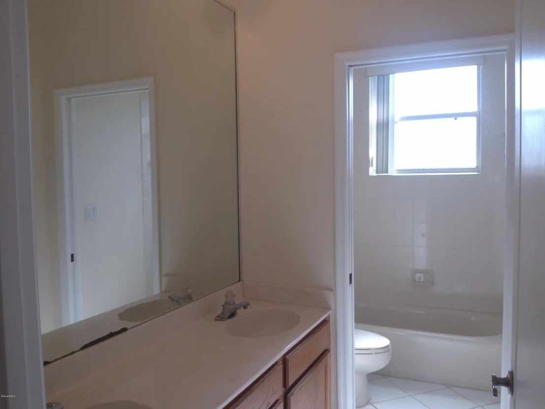 Photo of 4474 Long Lake Road