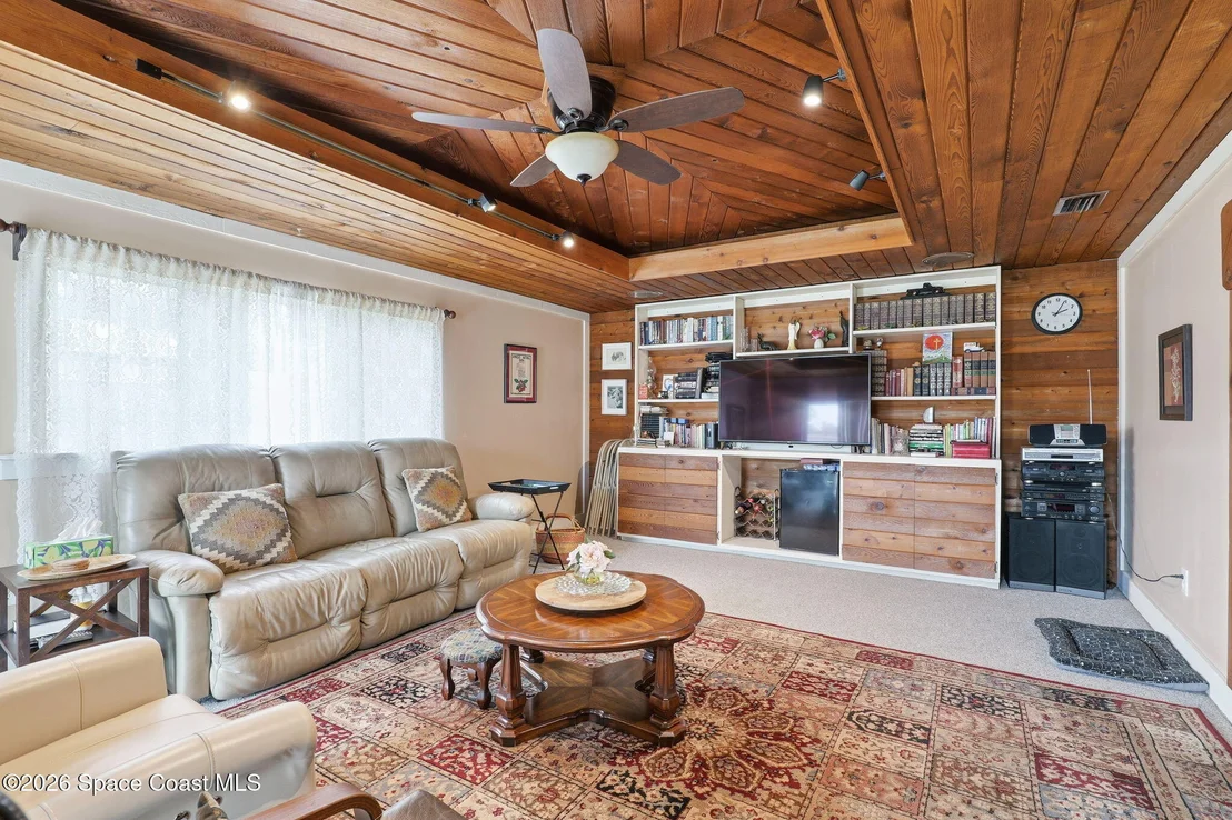 Photo of 908 Jefferson Road