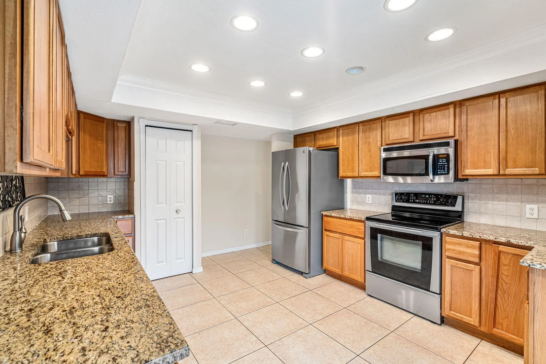 Photo of 1645 Figtree Drive