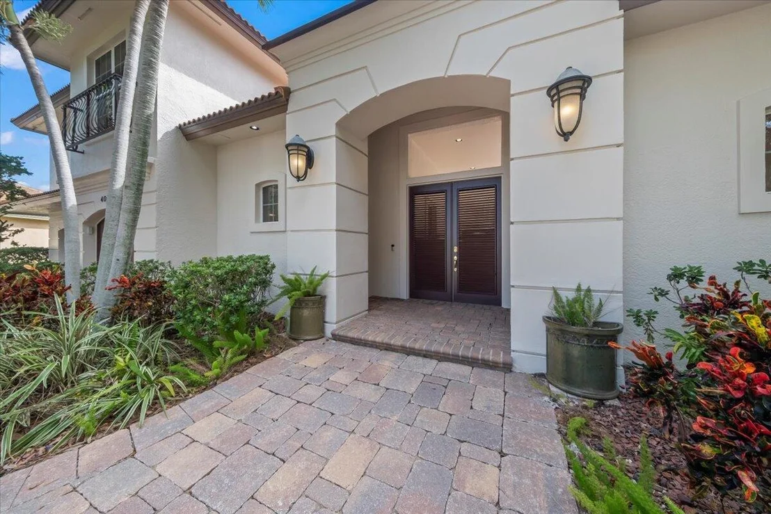 Photo of 405 Newport Drive