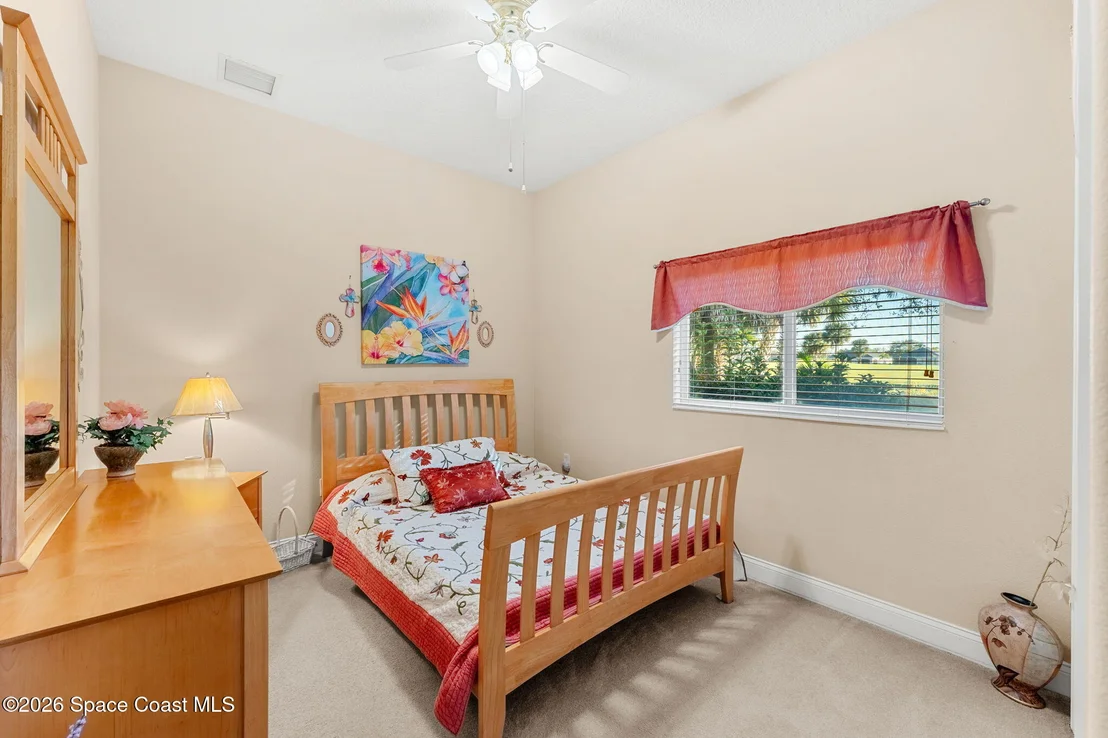 Photo of 1811 Admiralty Boulevard