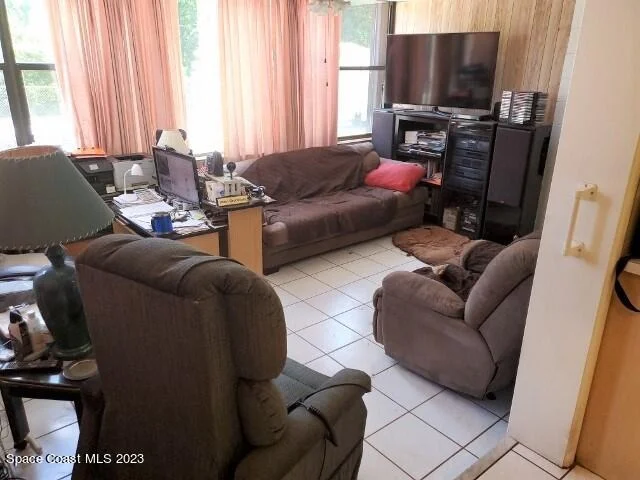 Photo of 1501 Cambridge Drive