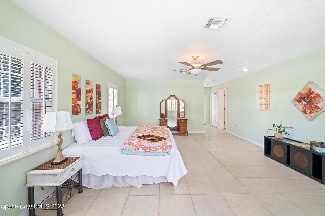 Photo of 863 Pelican Lane
