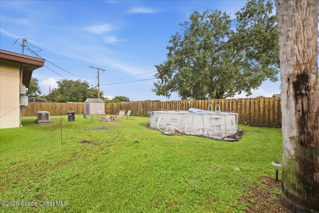 Photo of 2484 Victor Road