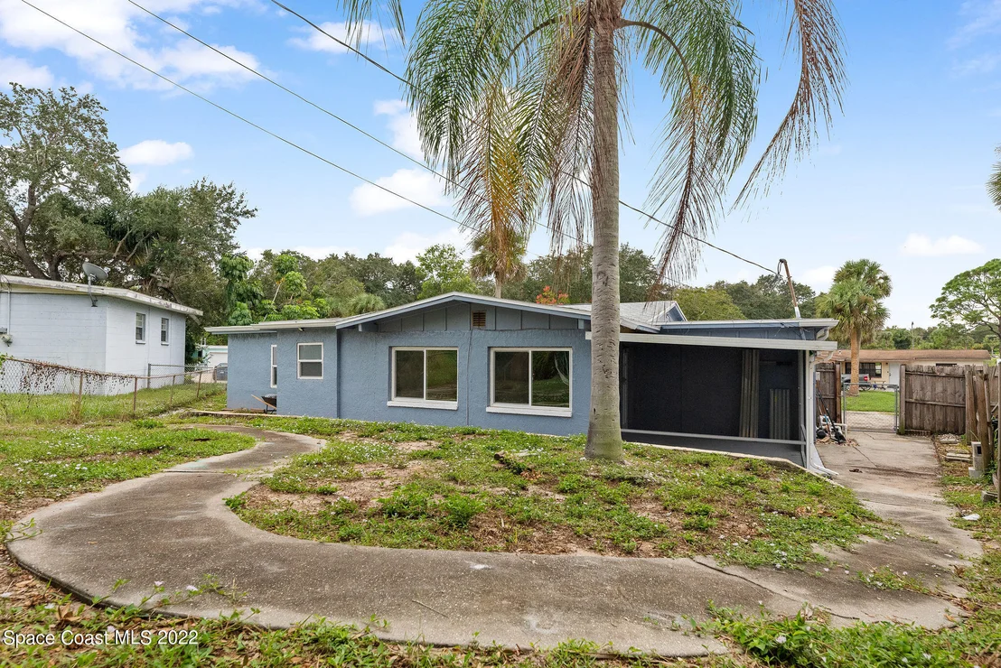 Photo of 32 Knollwood Drive
