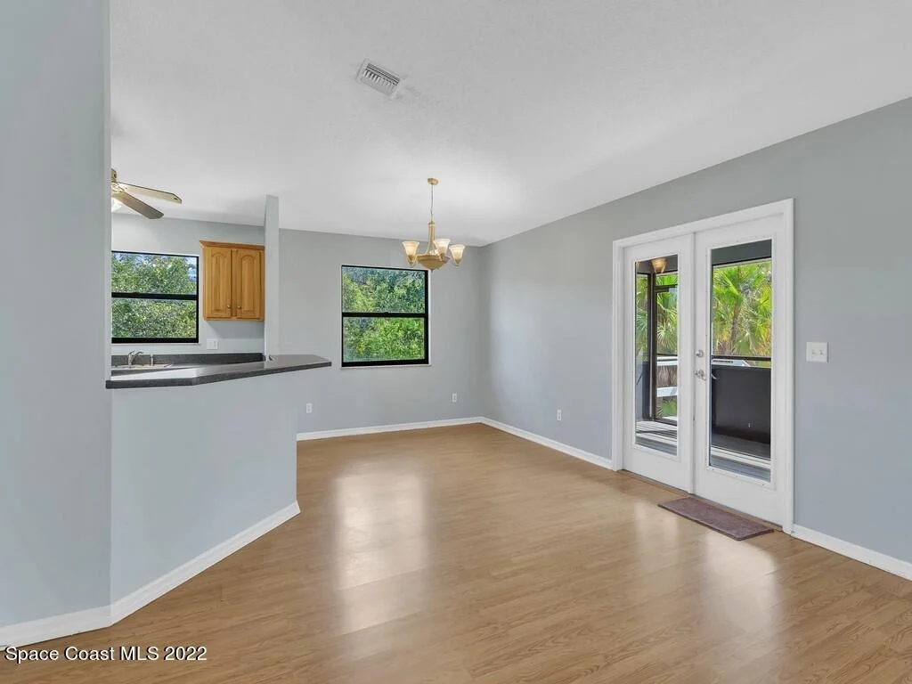 Photo of 5720 Lindsay Road
