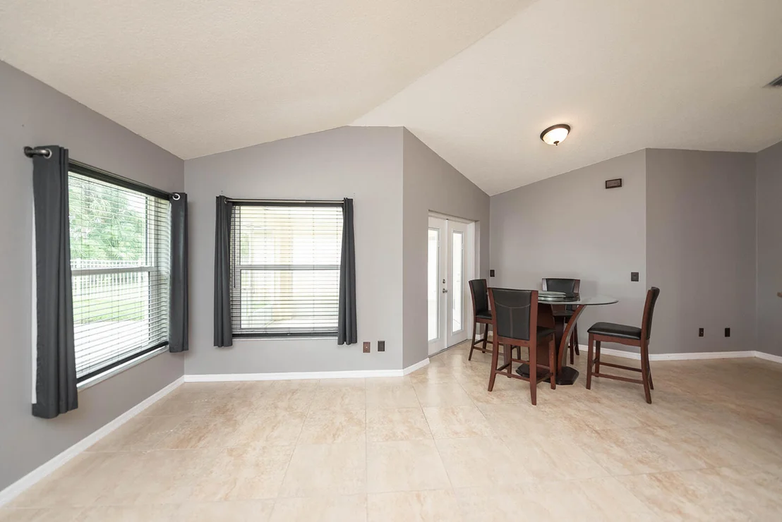 Photo of 2619 Canterbury Circle