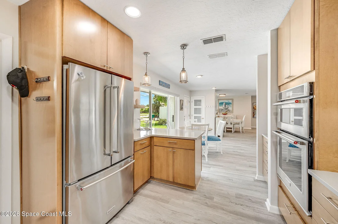 Photo of 452 Cardinal Drive