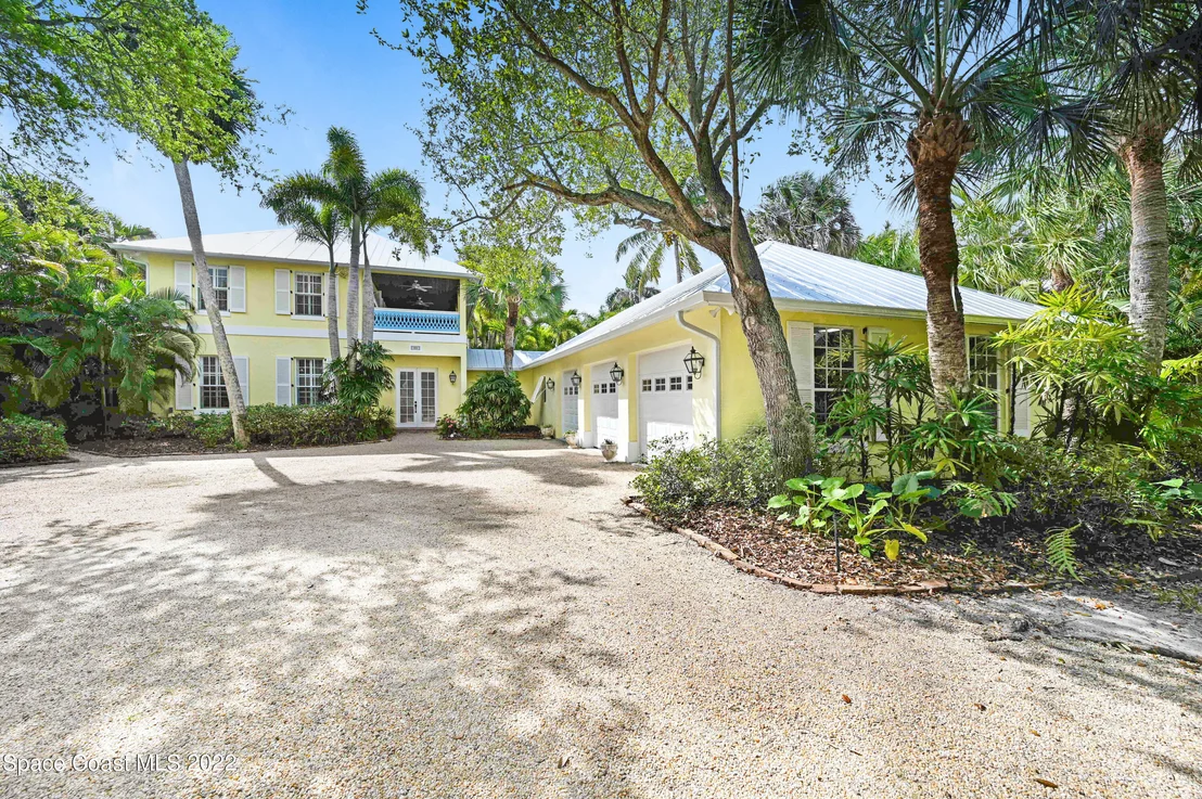 Photo of 155 Bayshore Drive