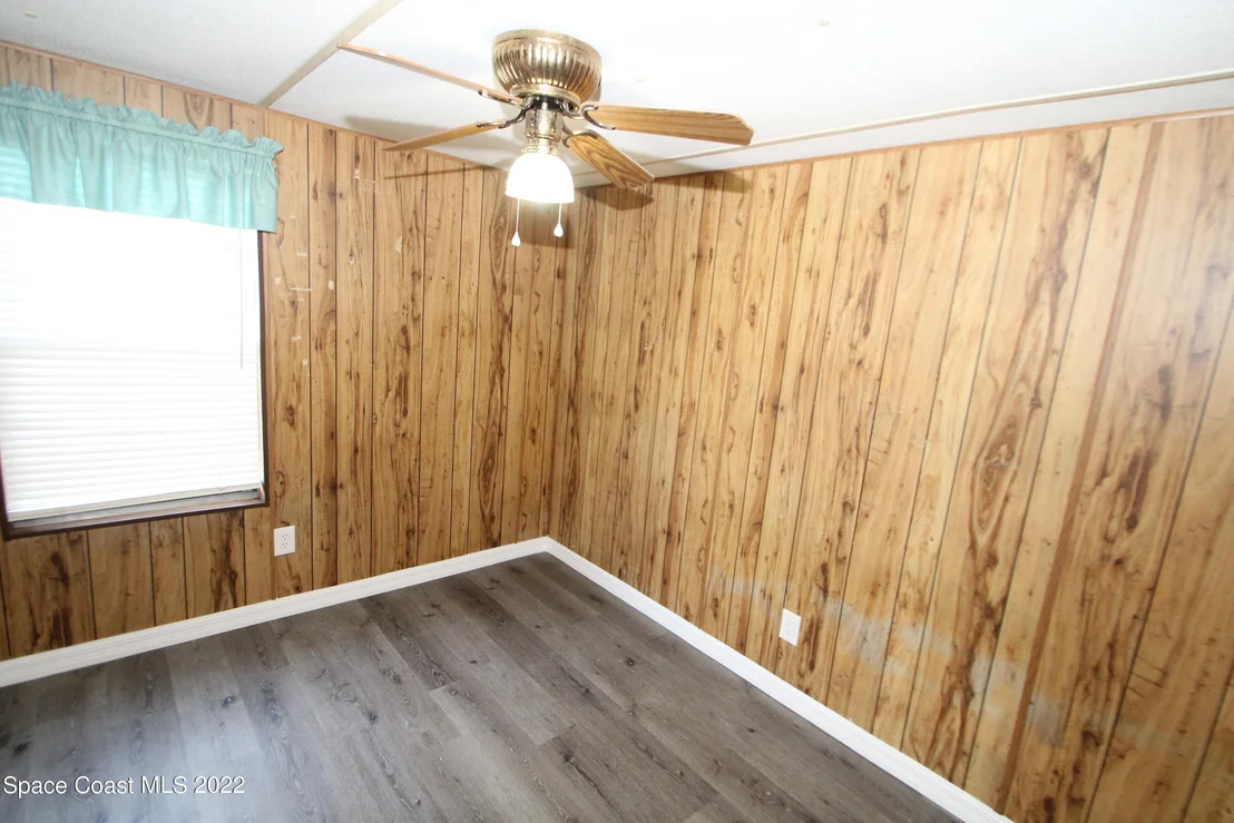 Photo of 2535 Haverhill Road NE