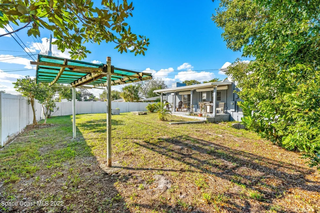 Photo of 405 Bunker Street