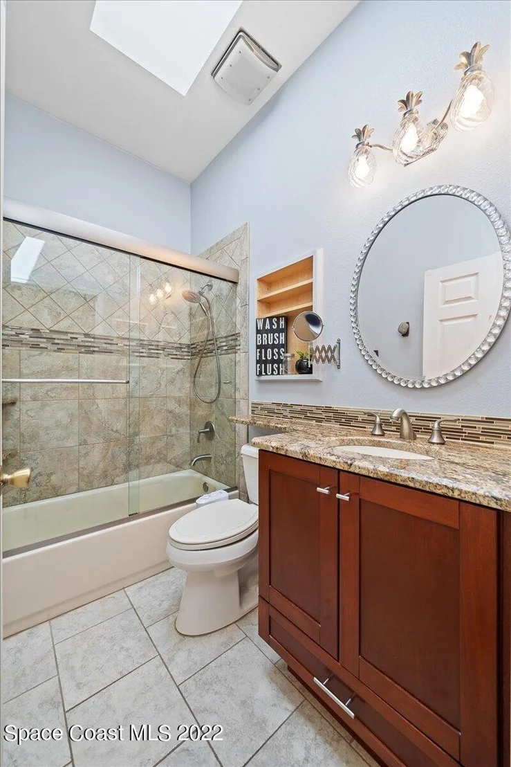 Photo of 5142 Cocoplum Avenue